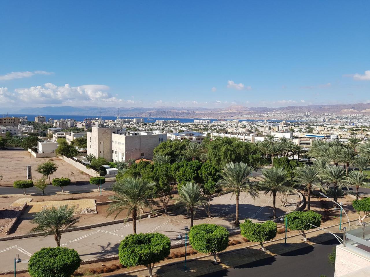 Al Jawad Suites Aqaba Exterior photo