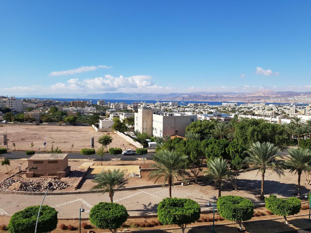 Al Jawad Suites Aqaba Exterior photo