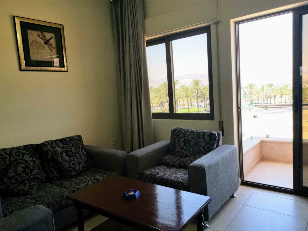 Al Jawad Suites Aqaba Exterior photo